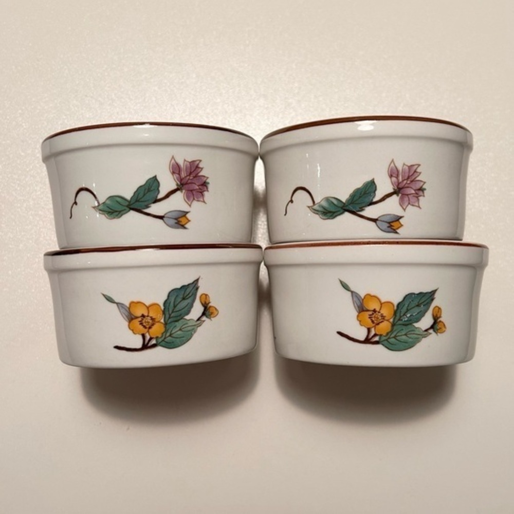 WOODHILL Ceramic Ramekins, Flowers, Set of 4, 3 Inches Diameter